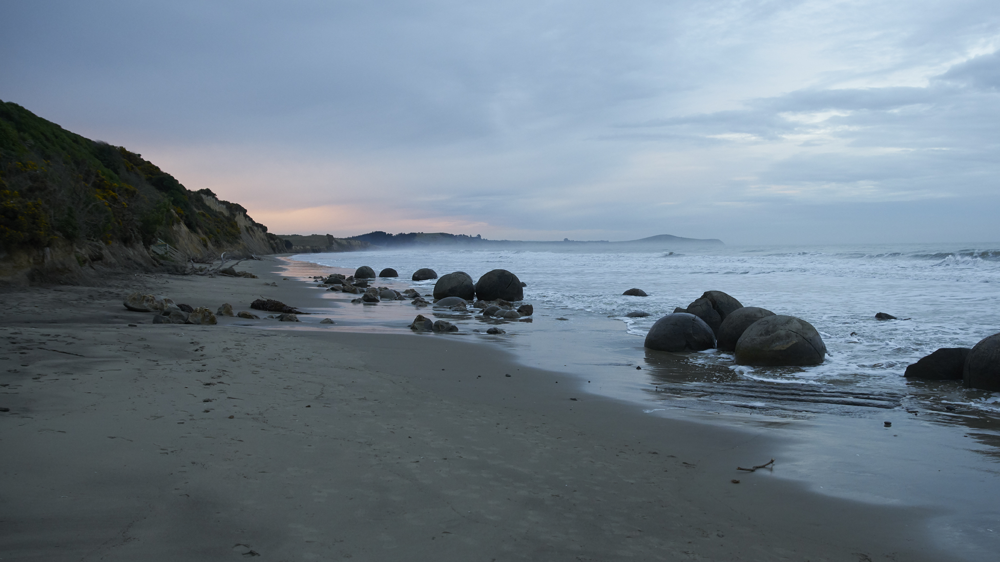 NZ - 14 Moeraki Boulders